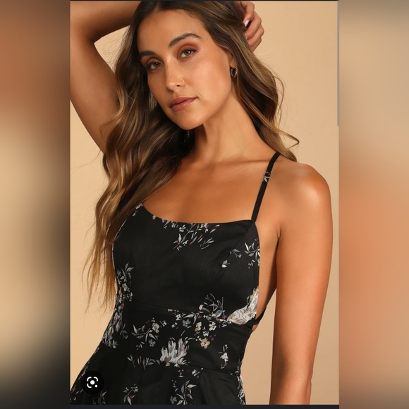 Lulu's Mood of the Night Black Floral Print Maxi Dress Size Medium - Picture 2 of 10